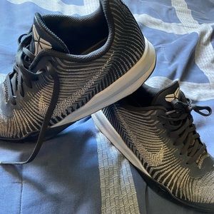 Size 8 Kobe Mamba Basketball shoe.
